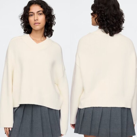 Gap Cream V Neck Sweater - Picture 1 of 1